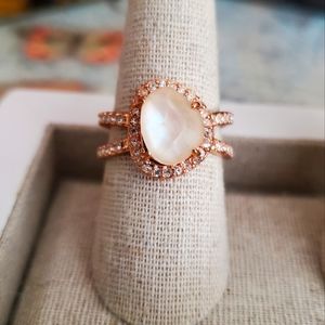 LA Vie En Rose double band ring